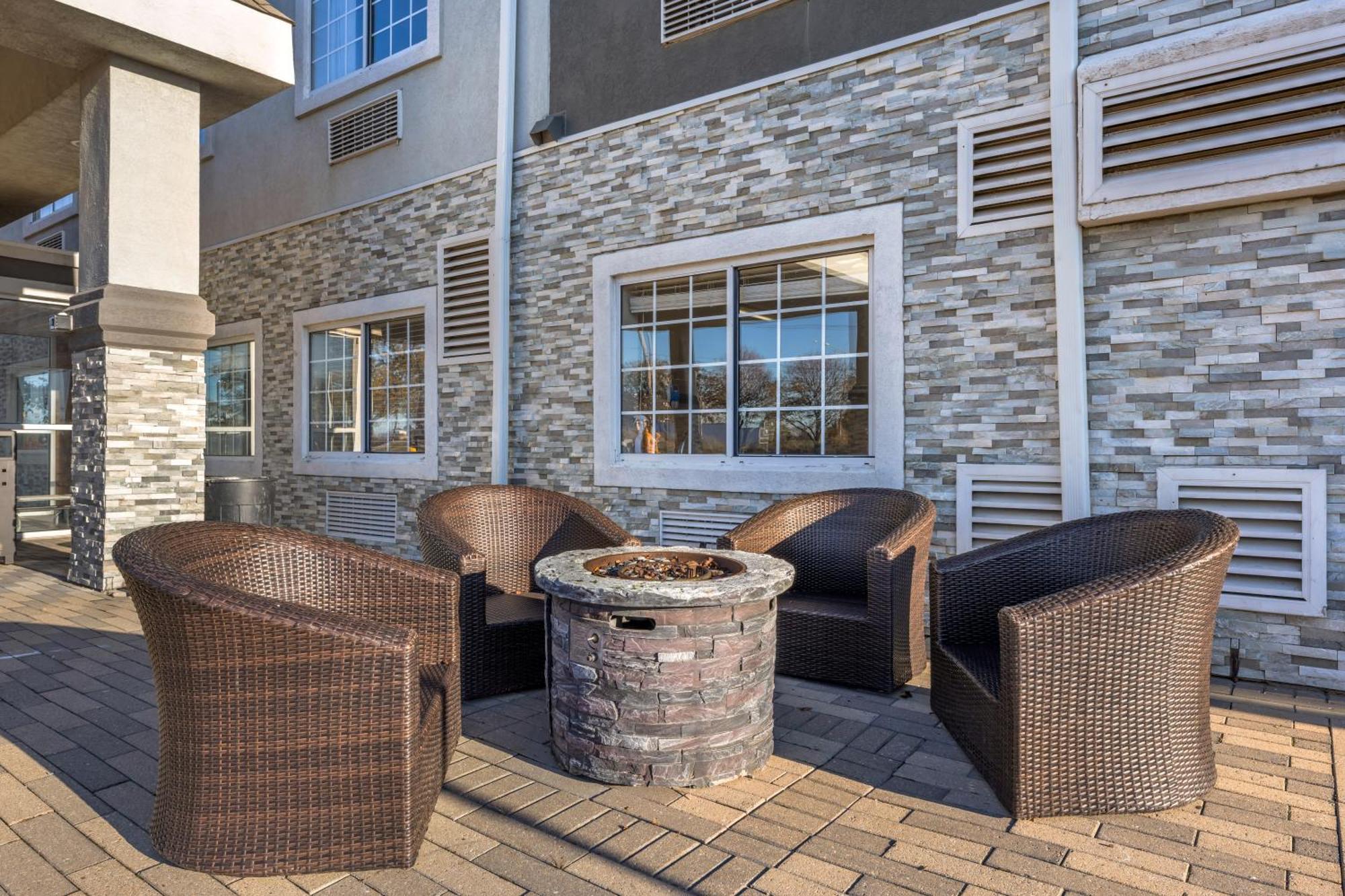 Country Inn & Suites By Radisson Bolingbrook, I-55 מראה חיצוני תמונה