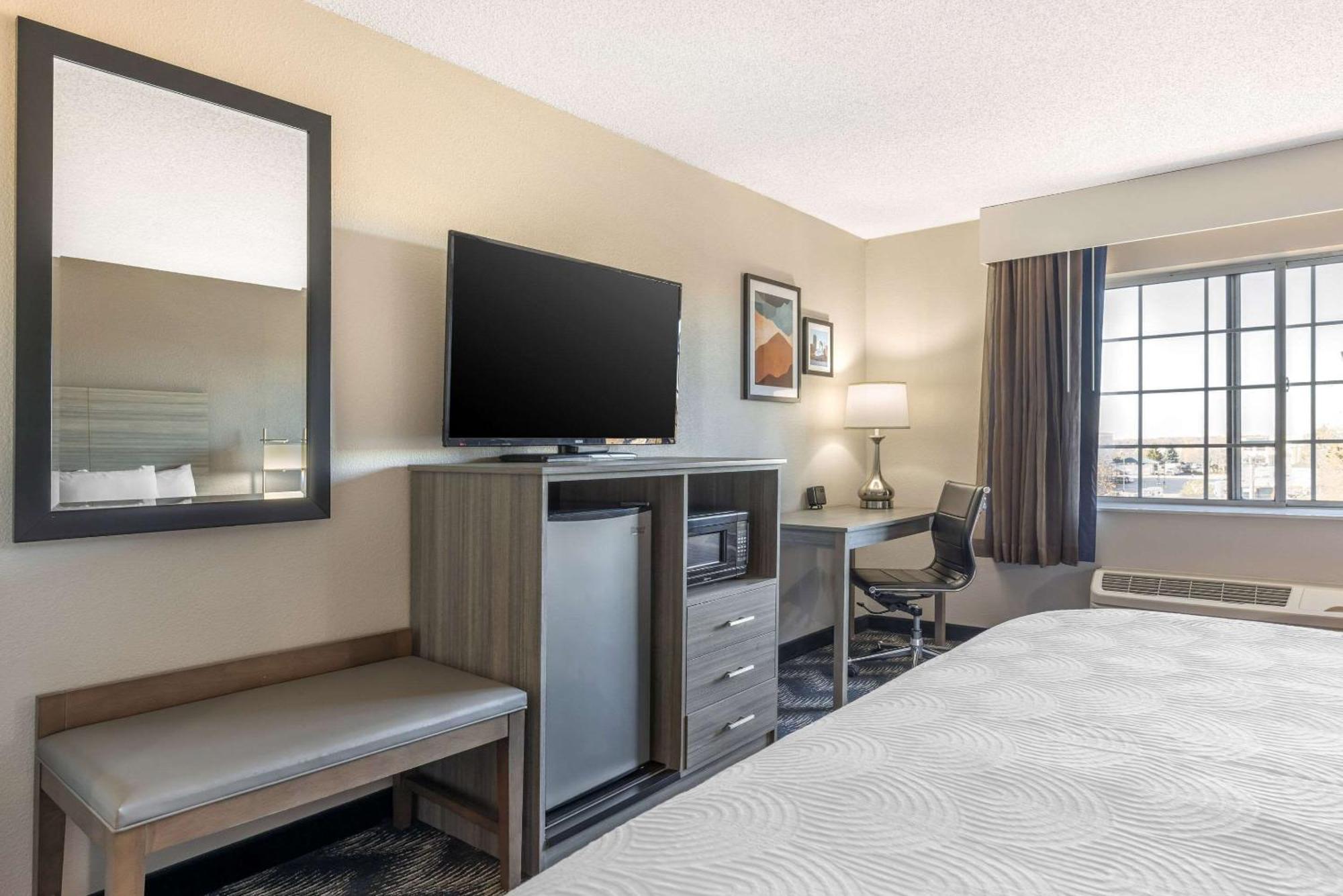 Country Inn & Suites By Radisson Bolingbrook, I-55 מראה חיצוני תמונה
